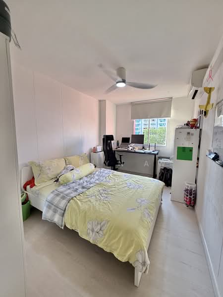359B Admiralty Drive HDB Flat For Sale at S$ 650,000 | PropertyGuru Singapore - Bedroom