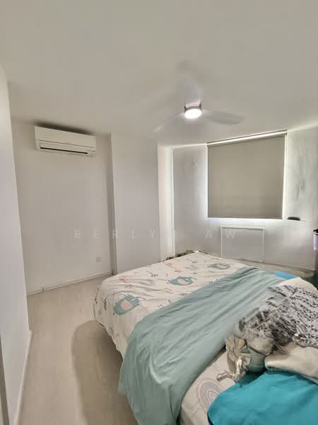 359B Admiralty Drive HDB Flat For Sale at S$ 650,000 | PropertyGuru Singapore - Bedroom