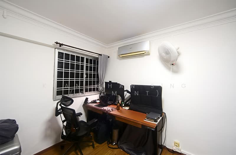 348 Bukit Batok Street 34 HDB Flat For Sale at S$ 498,000 | PropertyGuru Singapore - Study