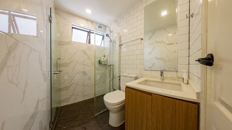 Bayshore Park Condominium For Sale at S$ 1,400,000 | PropertyGuru Singapore - Bathroom