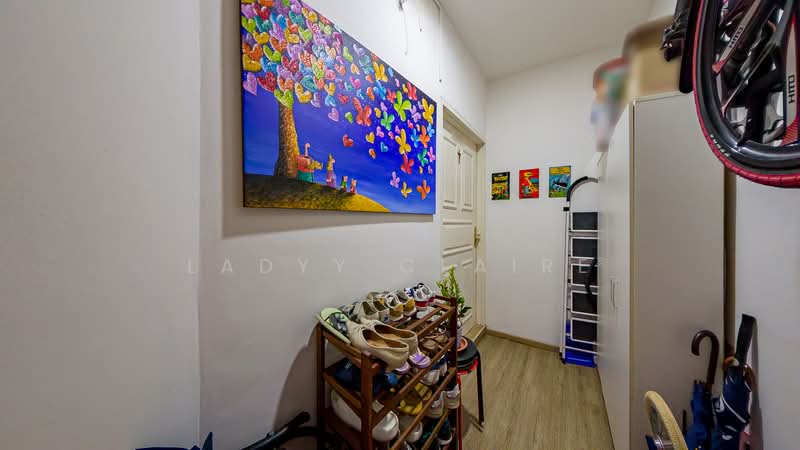 Bayshore Park Condominium For Sale at S$ 1,400,000 | PropertyGuru Singapore - Entrance