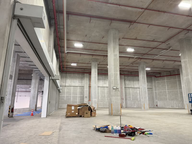Ground, Heavy Floor Loading - 30KN/m2, 10m Ceiling Height - Warehouse In Jurong, Toh Guan, 54,500 sqft, Warehouse For Rent, by Betsy Loh, 500101534 - Interior - CommercialGuru.com.sg