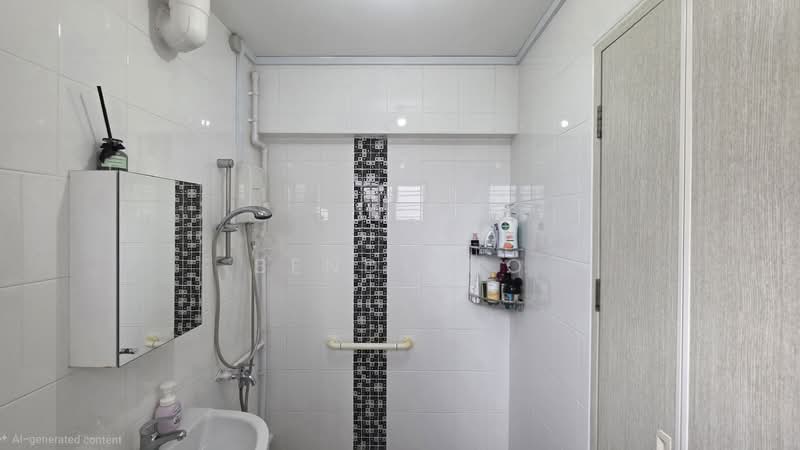 765 Yishun Street 72, 765 Yishun Street 72, 3 Bedrooms, 904 sqft, HDB Flat For Sale, by Bendy Ho, 500101549 - Bathroom - PropertyGuru.com.sg
