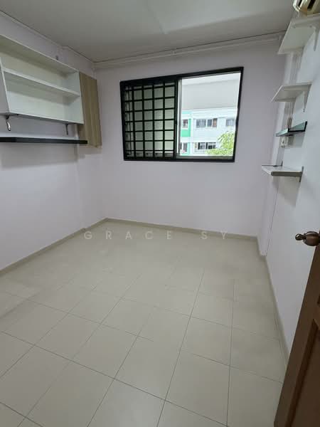 523 Serangoon North Avenue 4, 523 Serangoon North Avenue 4, 3 Bedrooms, 1,119 sqft, HDB Flat For Sale, by Grace Sy, 500101558 - Corridor bedroom - PropertyGuru.com.sg