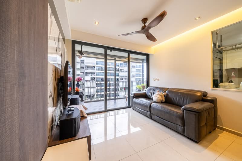 Hundred Palms Residences, 262 Yio Chu Kang Road, 4 Bedrooms, 1,270 sqft, Executive Condominium For Sale, by Shawn Tay, 500101560 - Living Room - PropertyGuru.com.sg