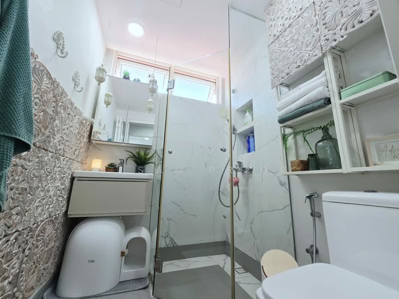 Splendour at Still Road Apartment For Sale at S$ 2,250,000 | PropertyGuru Singapore - Bathroom