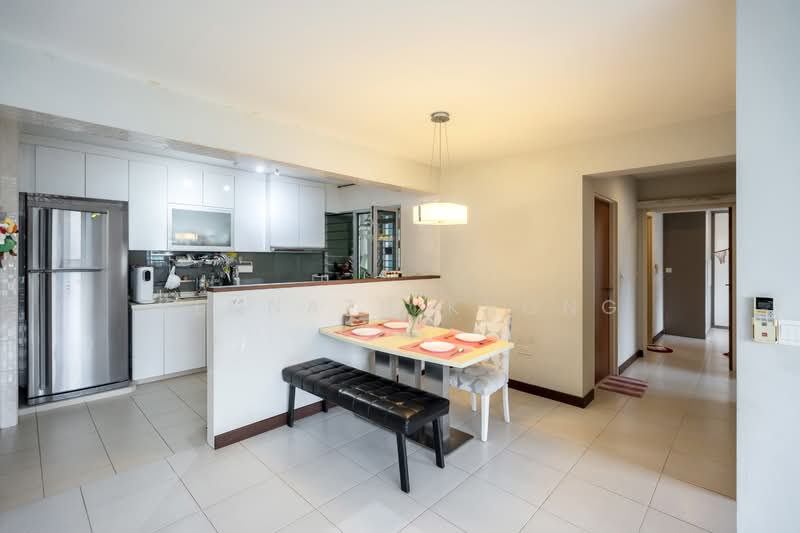 572A Woodlands Avenue 1, 572A Woodlands Avenue 1, 3 Bedrooms, 1,205 sqft, HDB Flat For Sale, by Kennath Khong, 500101588 - Kitchen - PropertyGuru.com.sg