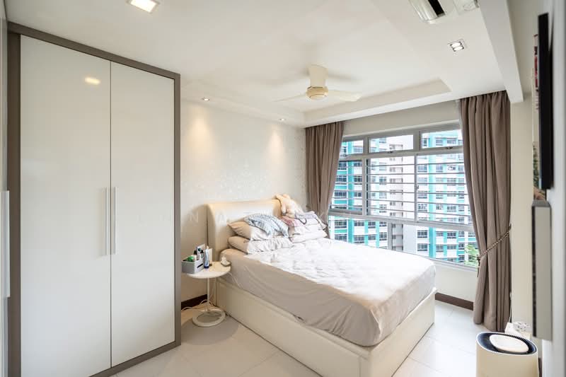 572A Woodlands Avenue 1, 572A Woodlands Avenue 1, 3 Bedrooms, 1,205 sqft, HDB Flat For Sale, by Kennath Khong, 500101588 - Bedroom - PropertyGuru.com.sg