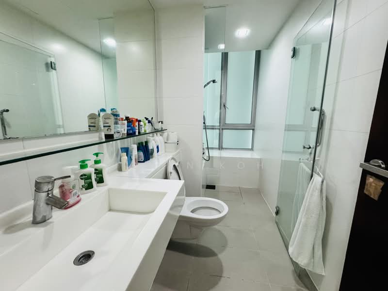 One Amber Condominium For Sale at S$ 3,700,000 | PropertyGuru Singapore - Bathroom