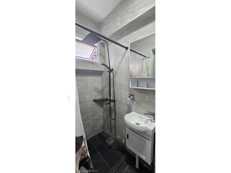 269 Bishan Street 24, 269 Bishan Street 24, 3 Bedrooms, 1,141 sqft, HDB Flat For Sale, by Ritchie Li, 500101614 - Bathroom - PropertyGuru.com.sg