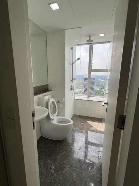 Sky @ Eleven, 5 Thomson Lane, 4 Bedrooms, 2,271 sqft, Condominium For Rent, by JEROME SUN, 500101622 - Bathroom - PropertyGuru.com.sg