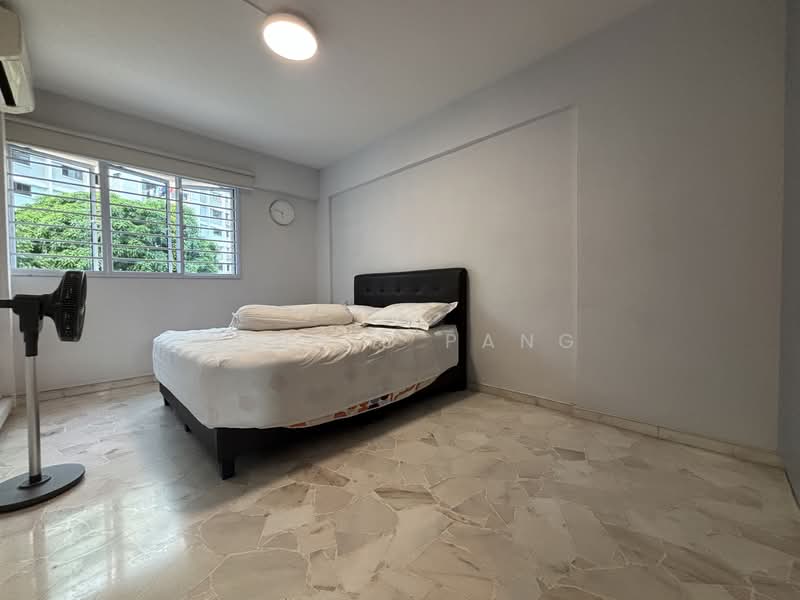 335 Ang Mo Kio Avenue 1, 335 Ang Mo Kio Avenue 1, 3 Bedrooms, 980 sqft, HDB Flat For Sale, by Winnie Pang, 500101626 - Bedroom - PropertyGuru.com.sg