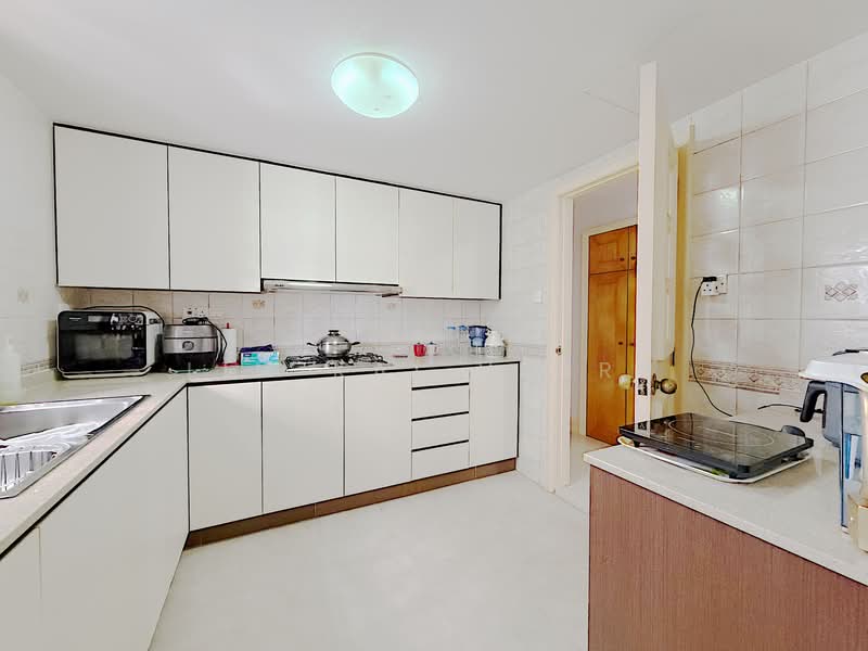 Parkview Apartments, 3 Bukit Batok Street 25, 3 Bedrooms, 1,087 sqft, Apartment For Sale, by Lim Kai Vearn, 500101631 - Kitchen - PropertyGuru.com.sg