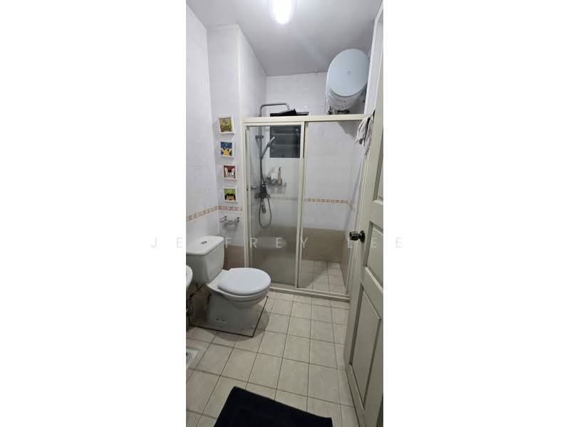 158D Rivervale Crescent, 158D Rivervale Crescent, 3 Bedrooms, 1,184 sqft, HDB Flat For Rent, by Jeffrey Lee, 500101637 - Bathroom - PropertyGuru.com.sg