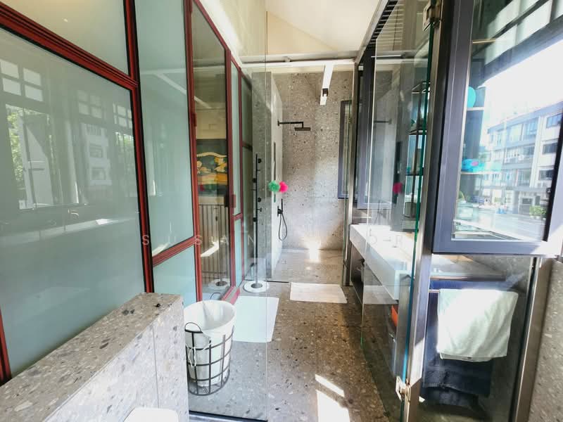 Orchard Shophome With 2 Carparks!, Nearby Hoot Kiam Road, 4 Bedrooms, 3,450 sqft, Conservation House For Sale, by Susan Prior, 500101639 - PropertyGuru.com.sg