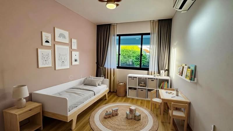 Hua Guan Garden, , 4 Bedrooms, 2,500 sqft, Terraced House For Sale, by Cindy Tan, 500101642 - Bedroom - PropertyGuru.com.sg