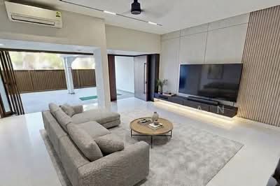 For Sale - Hua Guan Garden