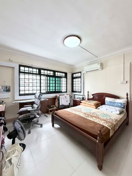 56 Strathmore Avenue, 56 Strathmore Avenue, 3 Bedrooms, 1,022 sqft, HDB Flat For Sale, by Nona Kirana, 500101650 - Bedroom - PropertyGuru.com.sg