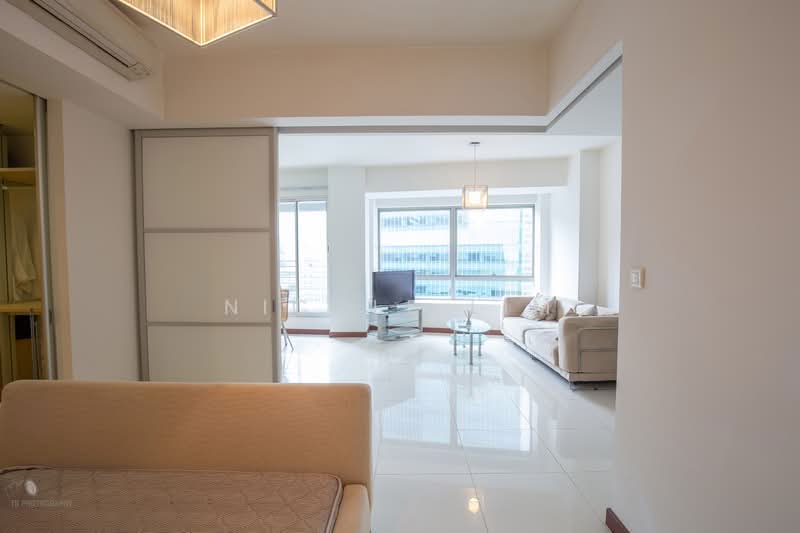 The Sail @ Marina Bay, 6 Marina Boulevard, 1 Bedroom, 678 sqft, Condominium For Rent, by Nicole Lim, 500101653 - Living Room - PropertyGuru.com.sg