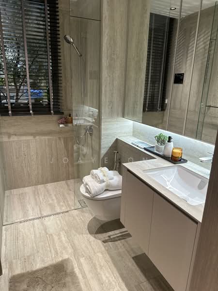 River Modern, River Galley Green, 4 Bedrooms, 1,830 sqft, Condominium For Sale, by Joaye Ong, 500101666 - Bathroom - PropertyGuru.com.sg
