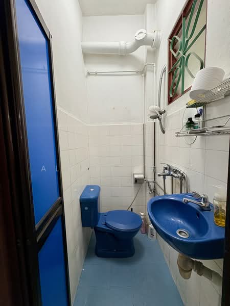 Simon Place, Simon Place, 4 Bedrooms, 2,600 sqft, Semi-Detached House For Sale, by Albert Kuck, 500101673 - Bathroom - PropertyGuru.com.sg