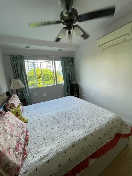 629 Jurong West Street 65, 629 Jurong West Street 65, 4 Bedrooms, 1,399 sqft, HDB Flat For Sale, by Yang (Young) Li, 500101678 - Bedroom - PropertyGuru.com.sg