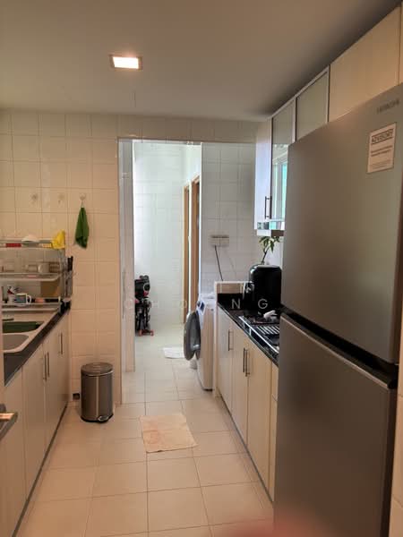Papillon, 8 Jalan Rama Rama, 3 Bedrooms, 1,227 sqft, Apartment For Rent, by Colin Choong, 500101679 - Kitchen - PropertyGuru.com.sg
