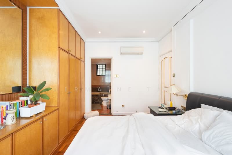 Spring Grove Condominium For Sale at S$ 1,700,000 | PropertyGuru Singapore - Bedroom