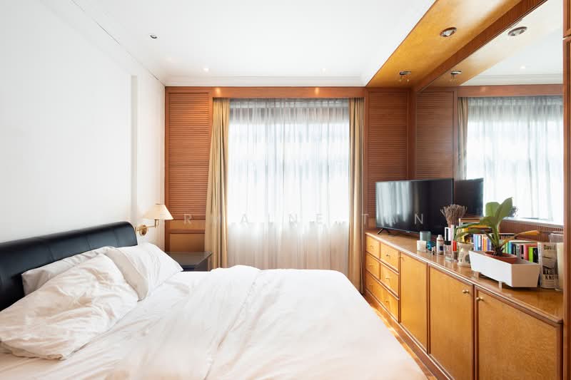 Spring Grove Condominium For Sale at S$ 1,700,000 | PropertyGuru Singapore - Bedroom