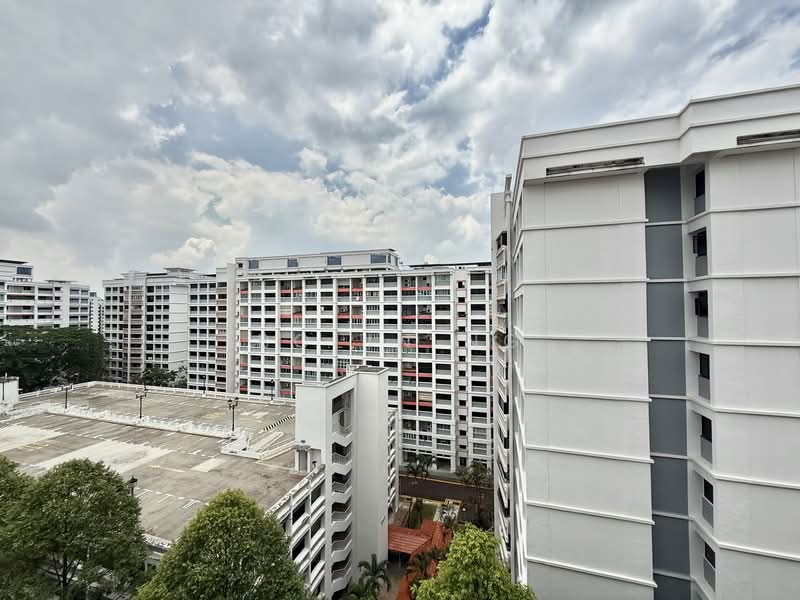 787B Woodlands Crescent HDB Flat For Sale at S$ 750,000 | PropertyGuru Singapore - Exterior