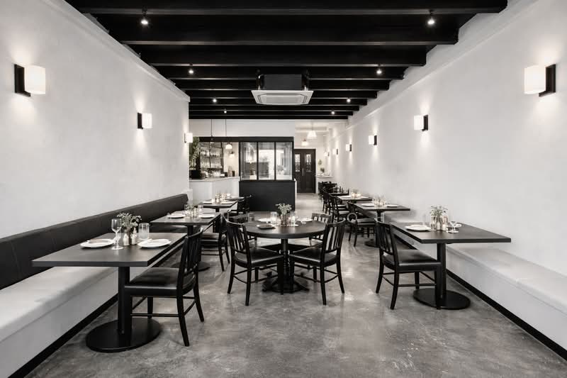 Neil Road, Neil Road, 1,300 sqft, Shop / Shophouse For Rent, by Agnes Goh, 500101703 - Dining Room - CommercialGuru.com.sg