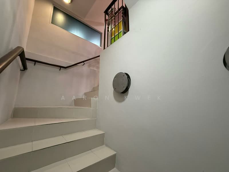 Everitt Road, , 6 Bedrooms, 3,200 sqft, Terraced House For Sale, by Aaron Kwek, 500101716 - Interior - PropertyGuru.com.sg