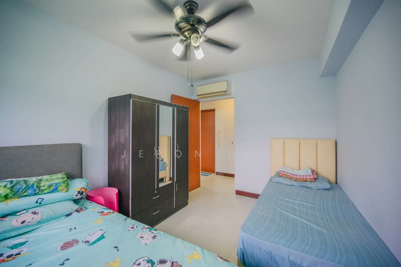 526D Pasir Ris Street 51 HDB Flat For Sale at S$ 778,000 | PropertyGuru Singapore - Bedroom