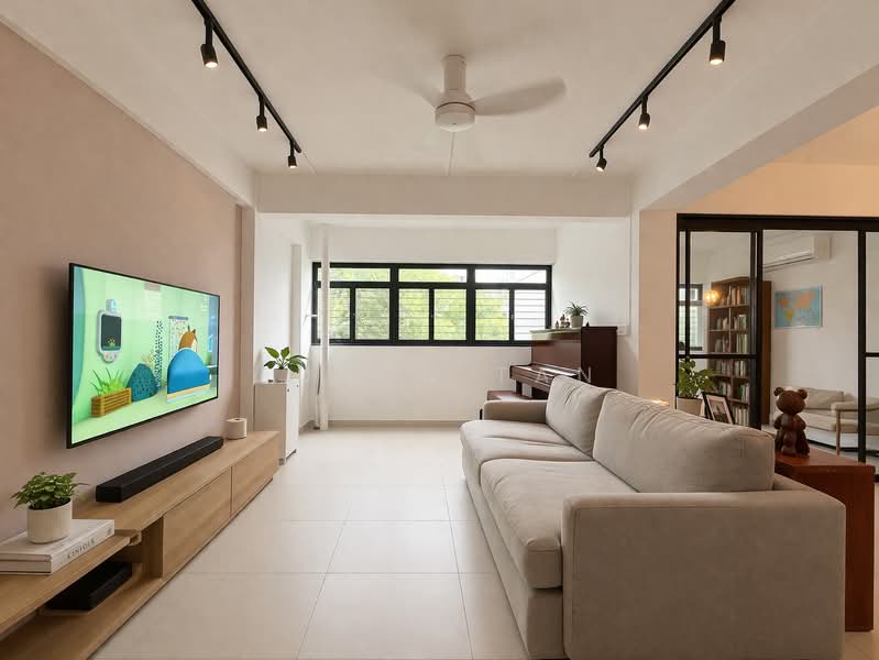 644 Jurong West Street 61, 644 Jurong West Street 61, 4 Bedrooms, 1,291 sqft, HDB Flat For Sale, by Eugen Tan, 500101732 - Living Room - PropertyGuru.com.sg