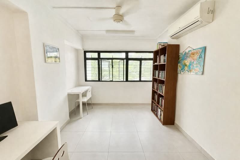 644 Jurong West Street 61, 644 Jurong West Street 61, 4 Bedrooms, 1,291 sqft, HDB Flat For Sale, by Eugen Tan, 500101732 - Study - PropertyGuru.com.sg