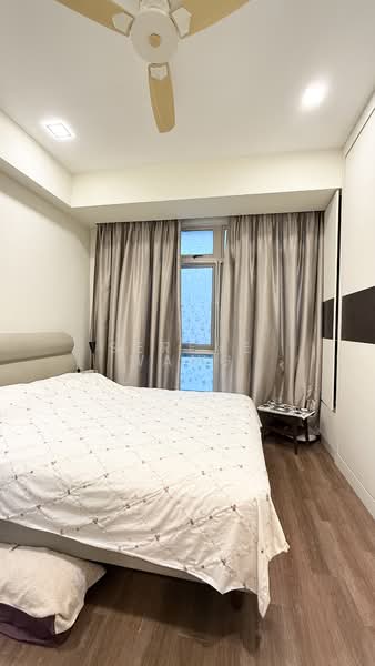Emerald East, 8D Tanjong Rhu Road, 3 Bedrooms, 915 sqft, Apartment For Sale, by Serene Wang, 500101760 - Bedroom - PropertyGuru.com.sg