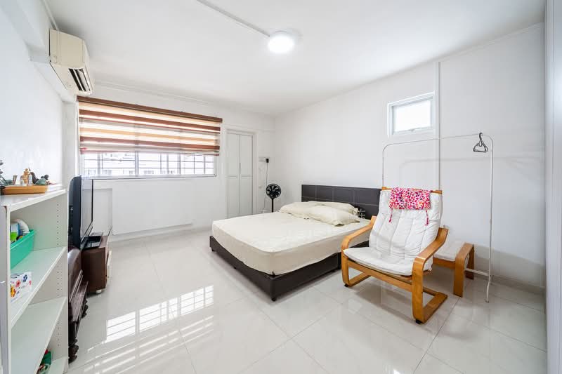 166 Yishun Ring Road, 166 Yishun Ring Road, 3 Bedrooms, 1,302 sqft, HDB Flat For Sale, by Irene TSL 陈秀玲, 500101769 - Bedroom - PropertyGuru.com.sg