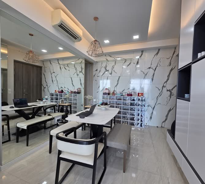 Stars of Kovan, 986 Upper Serangoon Road, 2 Bedrooms, 807 sqft, Condominium For Sale, by Joey Teo 張彩億, 500101775 - Dining Room - PropertyGuru.com.sg