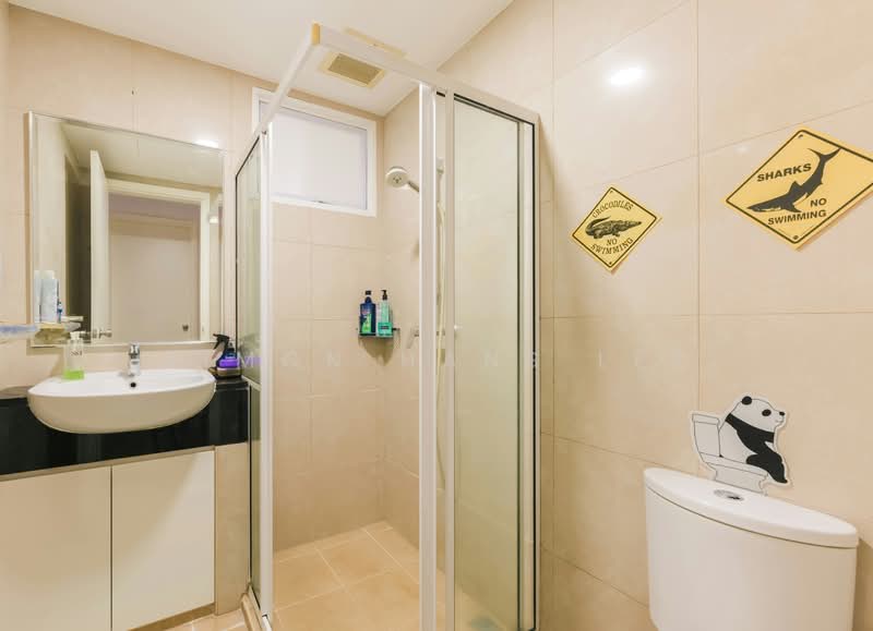 Papillon, 8 Jalan Rama Rama, 3 Bedrooms, 1,227 sqft, Apartment For Sale, by Simon Hans Lee, 500101778 - Common Bathroom - PropertyGuru.com.sg