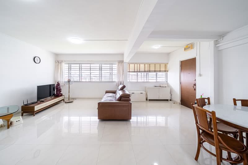 166 Yishun Ring Road, 166 Yishun Ring Road, 3 Bedrooms, 1,302 sqft, HDB Flat For Sale, by Wayne Tang, 500101782 - Living Room - PropertyGuru.com.sg