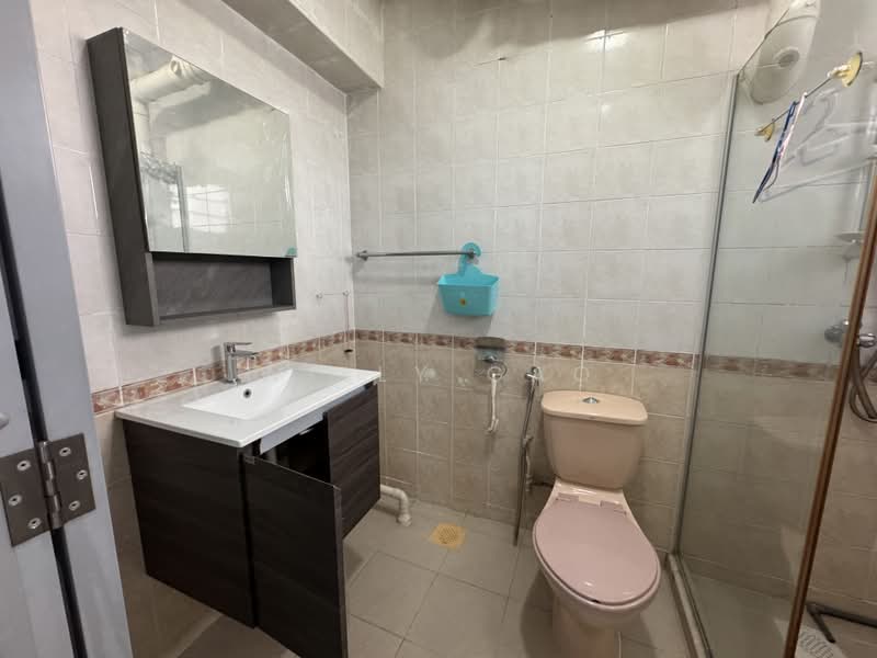 102C Punggol Field, 102C Punggol Field, 3 Bedrooms, 1,173 sqft, HDB Flat For Rent, by Willy Gao, 500101785 - Bathroom - PropertyGuru.com.sg