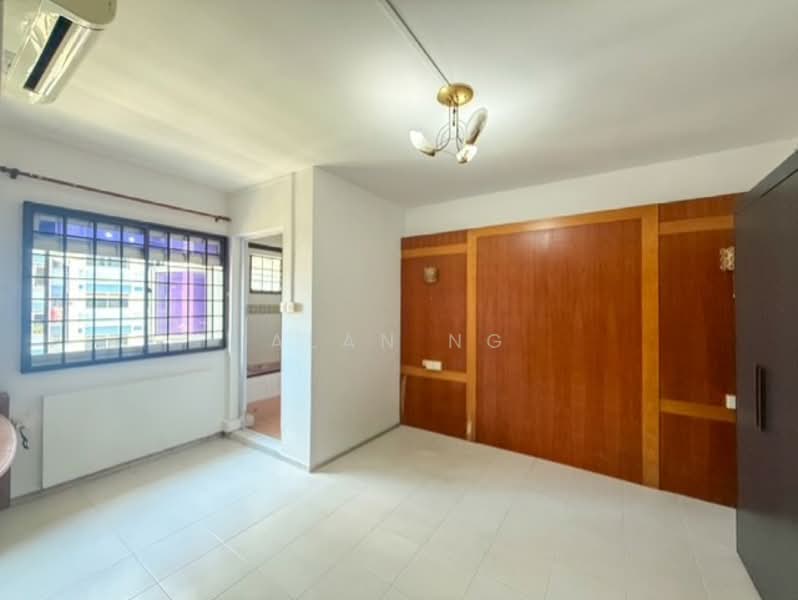 559 Pasir Ris Street 51, 559 Pasir Ris Street 51, 3 Bedrooms, 1,119 sqft, HDB Flat For Rent, by Alan Ng, 500101794 - Master Bedroom - PropertyGuru.com.sg