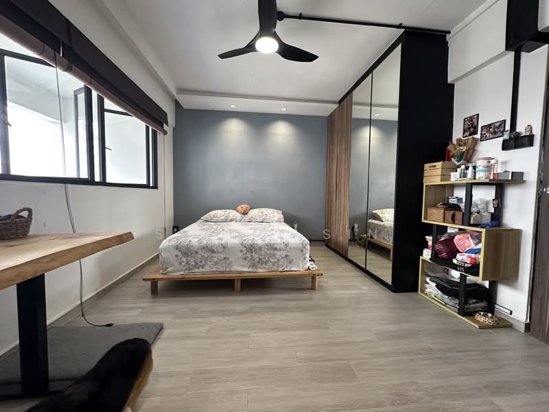 125 Bukit Batok Central HDB Flat For Sale at S$ 950,000 | PropertyGuru Singapore - Bedroom