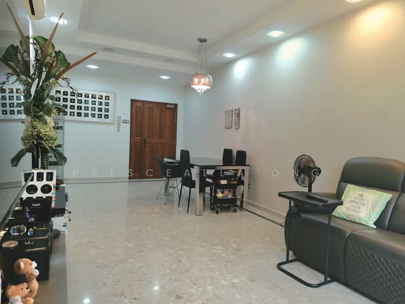 Northvale, 73 Choa Chu Kang Loop, 2 Bedrooms, 1,033 sqft, Condominium For Sale, by Prescealla Ong, 500101801 - Living Room - PropertyGuru.com.sg