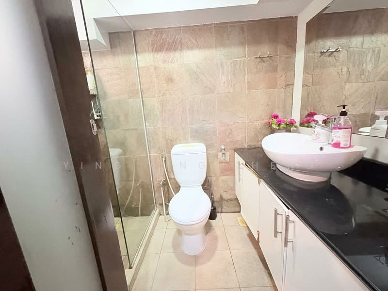 101C Punggol Field, 101C Punggol Field, 3 Bedrooms, 1,173 sqft, HDB Flat For Sale, by Ying Ying Cheng, 500101802 - Bathroom - PropertyGuru.com.sg