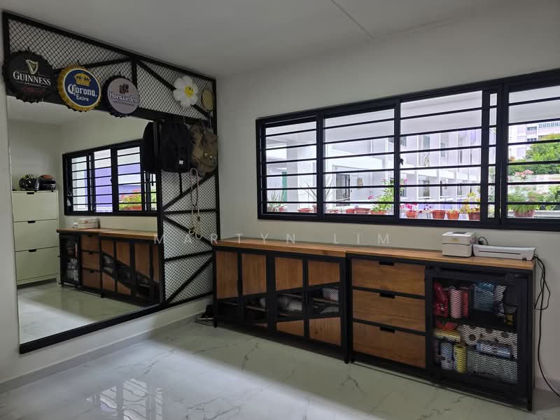 125 Bukit Batok Central HDB Flat For Sale at S$ 950,000 | PropertyGuru Singapore - Interior