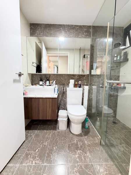 Riversound Residence, 1 Sengkang East Avenue, 3 Bedrooms, 1,066 sqft, Condominium For Sale, by Rachel Koo, 500101808 - Bathroom - PropertyGuru.com.sg