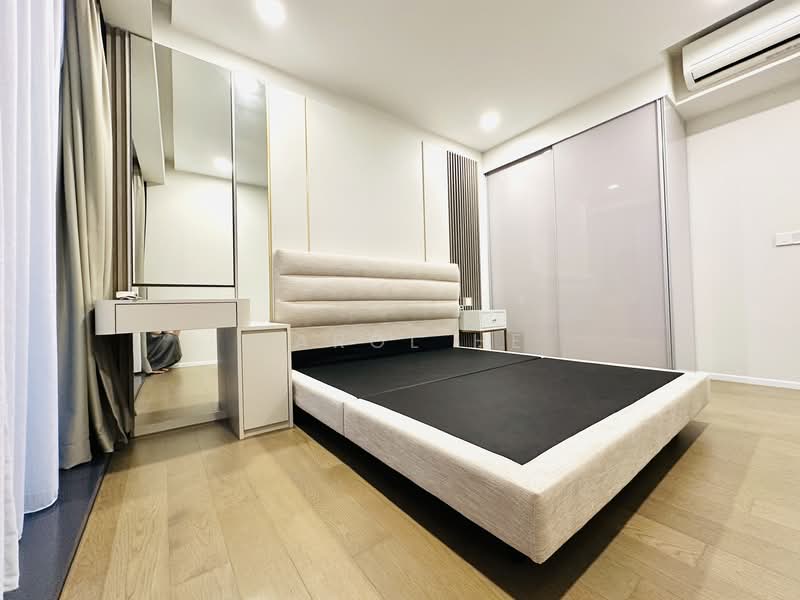 Parc Esta, 822 Sims Avenue, 3 Bedrooms, 958 sqft, Condominium For Rent, by Carol He, 500101821 - Master Bedroom - PropertyGuru.com.sg