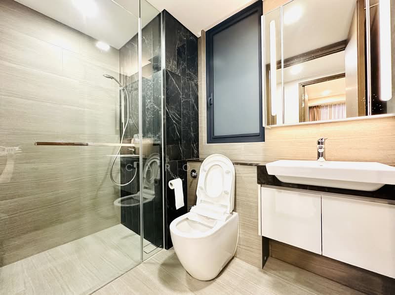 Parc Esta, 822 Sims Avenue, 3 Bedrooms, 958 sqft, Condominium For Rent, by Carol He, 500101821 - Common Bathroom - PropertyGuru.com.sg