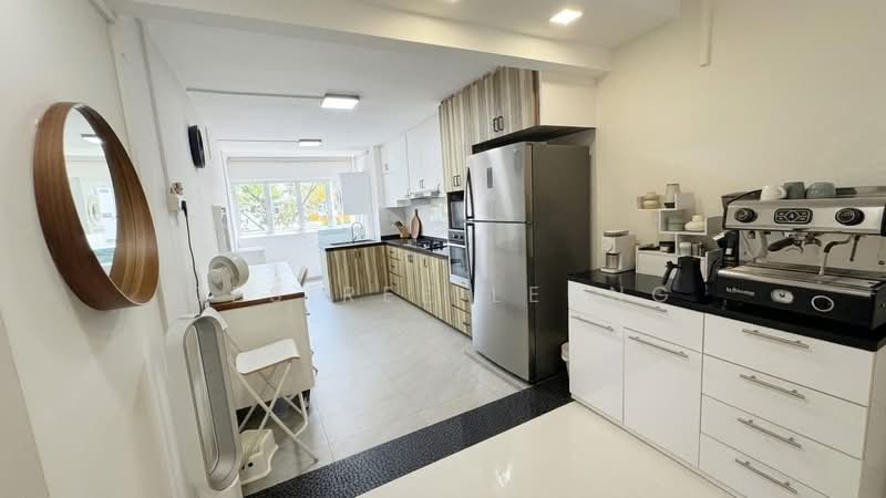201A Tampines Street 21, 201A Tampines Street 21, 2 Bedrooms, 883 sqft, HDB Flat For Sale, by Desiree Leung, 500101831 - Kitchen - PropertyGuru.com.sg